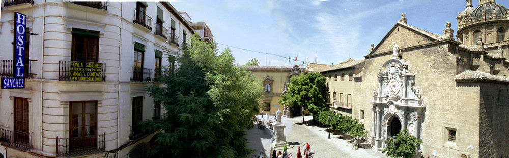 Oyo Fonda Sanchez Hotell Granada Exteriör bild