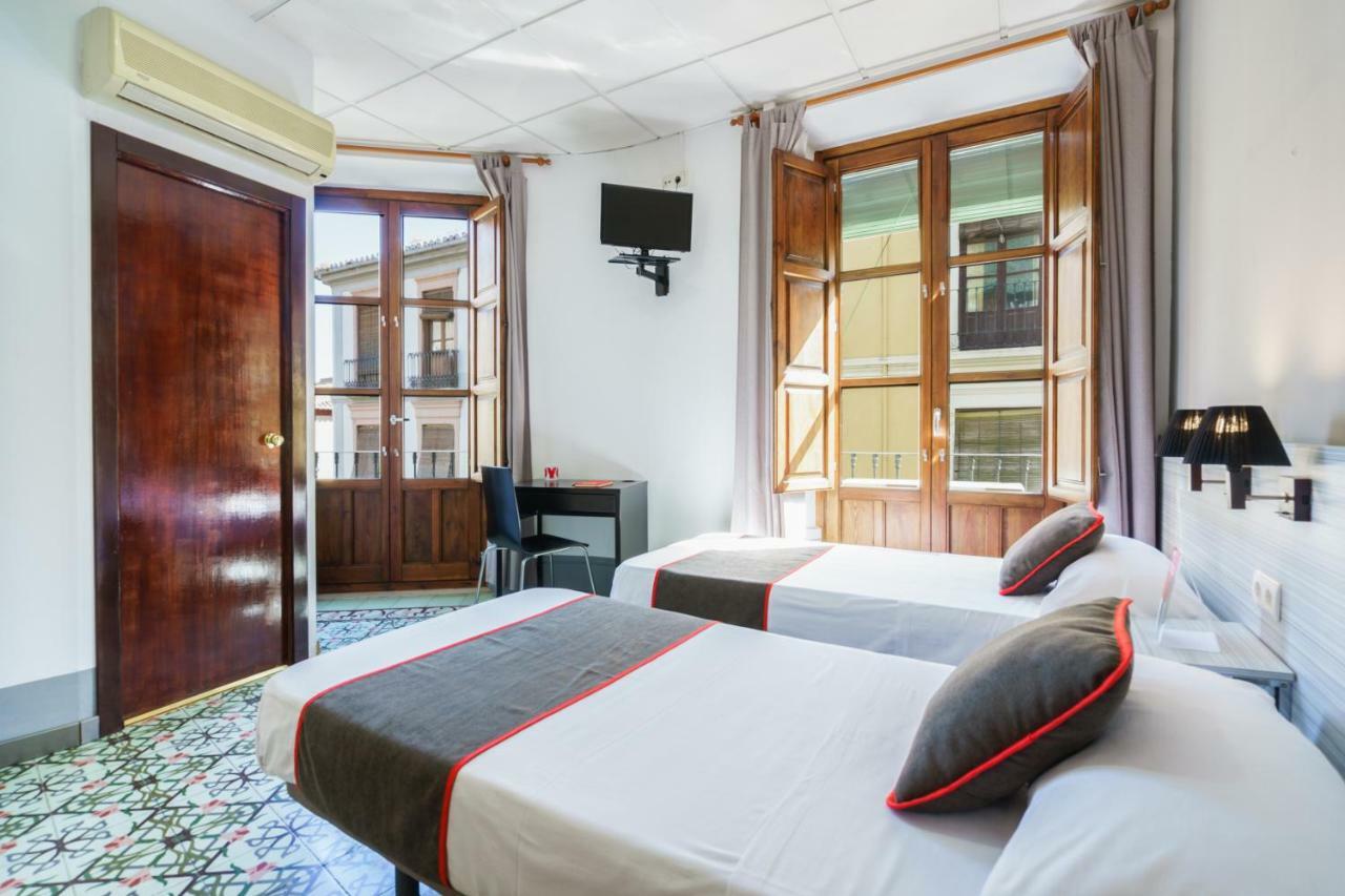 Oyo Fonda Sanchez Hotell Granada Exteriör bild