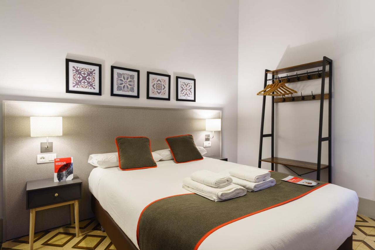 Oyo Fonda Sanchez Hotell Granada Exteriör bild