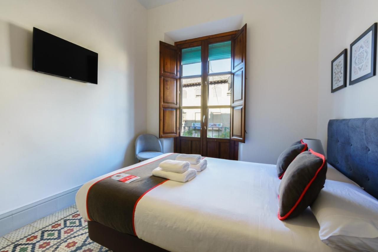 Oyo Fonda Sanchez Hotell Granada Exteriör bild
