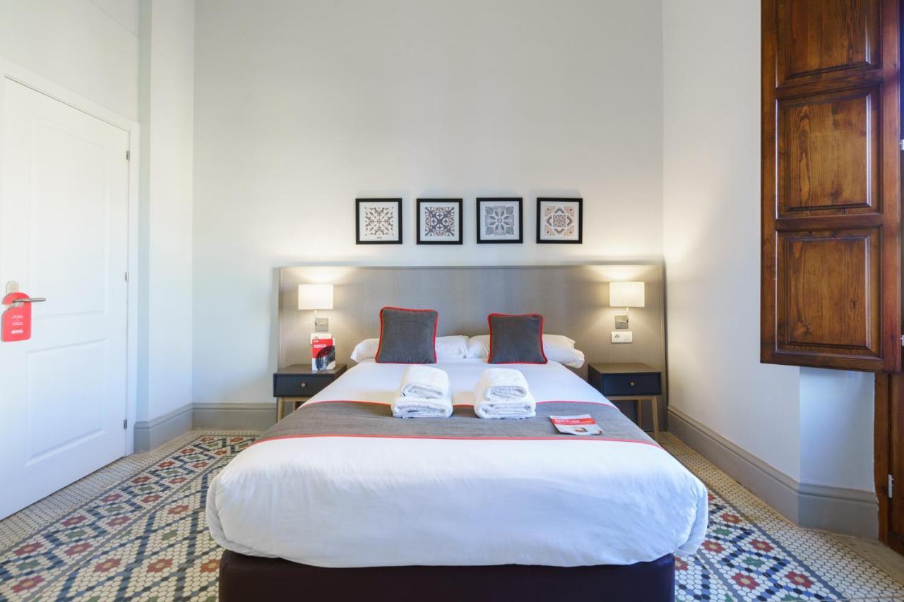 Oyo Fonda Sanchez Hotell Granada Exteriör bild